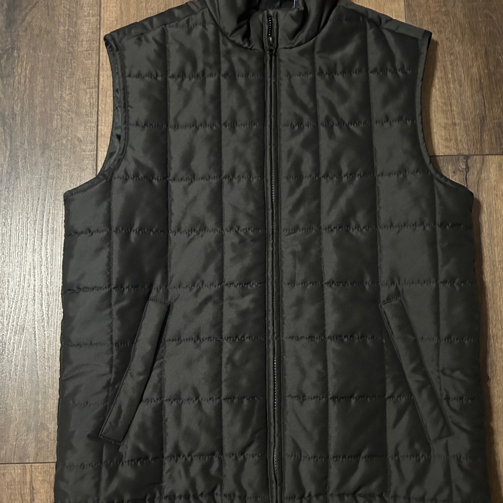 Chaps Men’s Black Quilted Puffer Vest Size Medium Full Zip